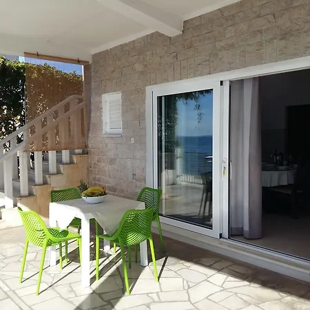 Apartment Martina Podstrana